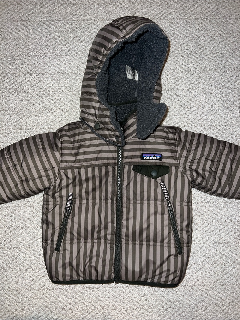 Patagonia reversible charcoal and Gray Striped Kids Hooded Puffer Jacket